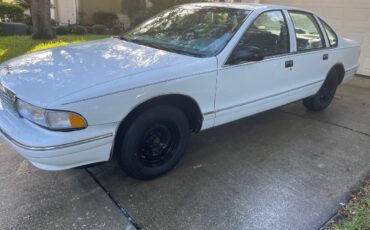 Chevy-caprice-classic-1995-white-10