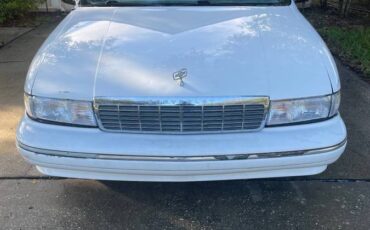 Chevy-caprice-classic-1995-white