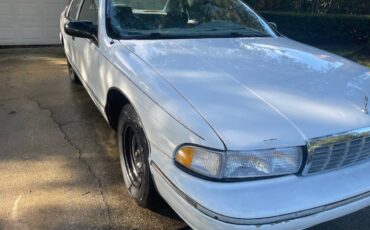 Chevy-caprice-classic-1995-white-4