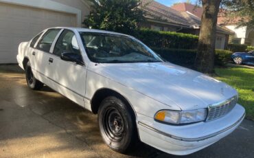 Chevy-caprice-classic-1995-white-5