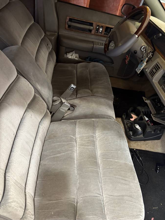Chevy-caprice-wagon-1992-grey-7