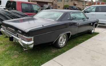 Chevy-caprice.-1966-black-1