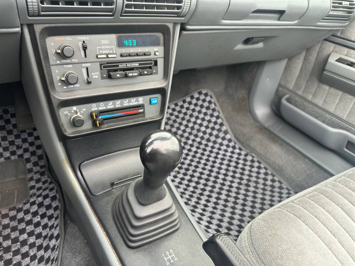 Chevy-cavalier-1991-13