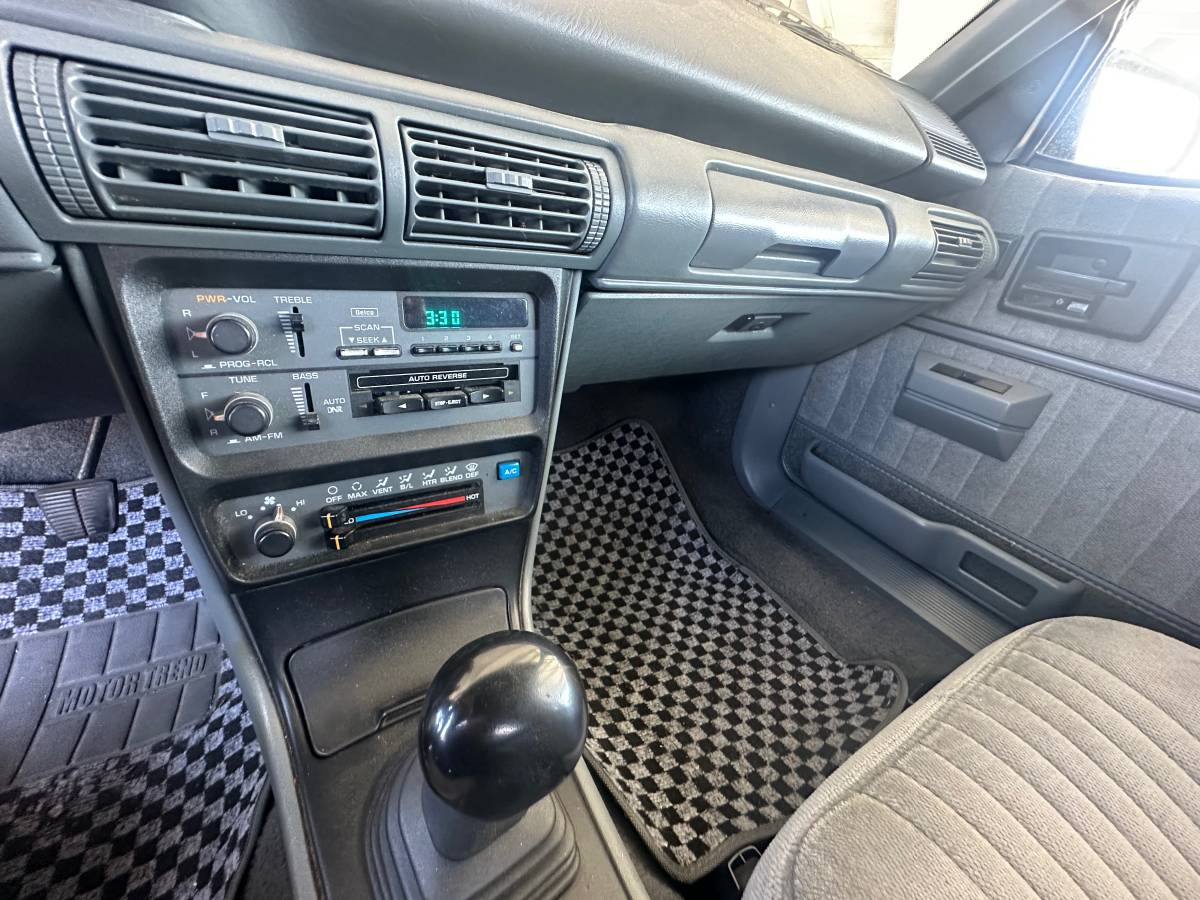 Chevy-cavalier-1991-15