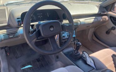 Chevy-cavalier-1993-black-12