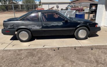 Chevy-cavalier-1993-black