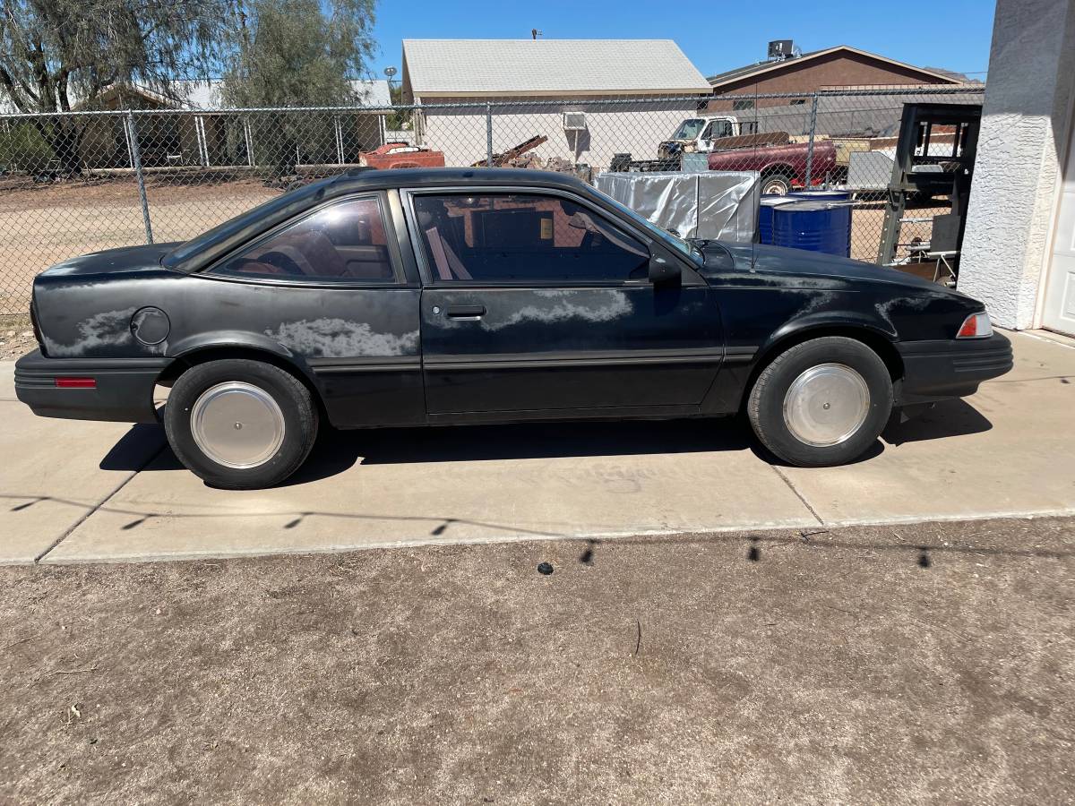 Chevy-cavalier-1993-black