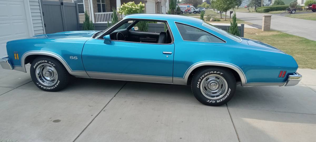 Chevy-chevelle-1973-blue-23