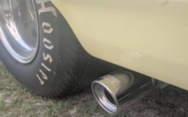 Chevy-chevelle-malibu-1964-yellow-11