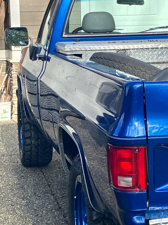 Chevy-cheyanne-1986-blue-15