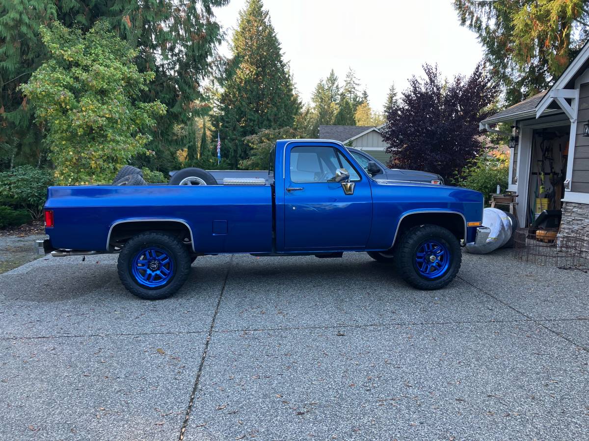 Chevy-cheyanne-1986-blue-18