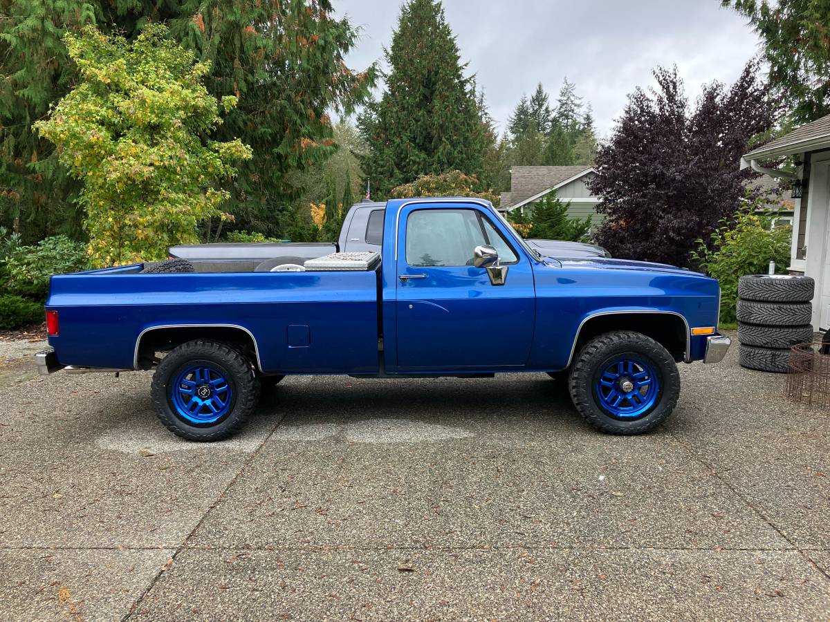 Chevy-cheyanne-1986-blue-19