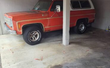 Chevy-cheyenne-k5-blazer-1977-red-1