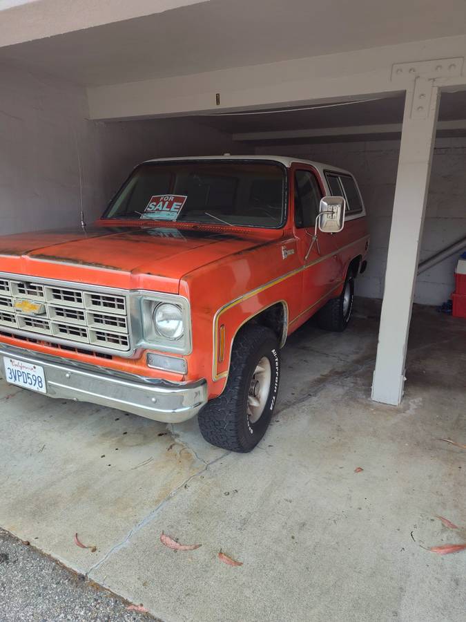 Chevy-cheyenne-k5-blazer-1977-red