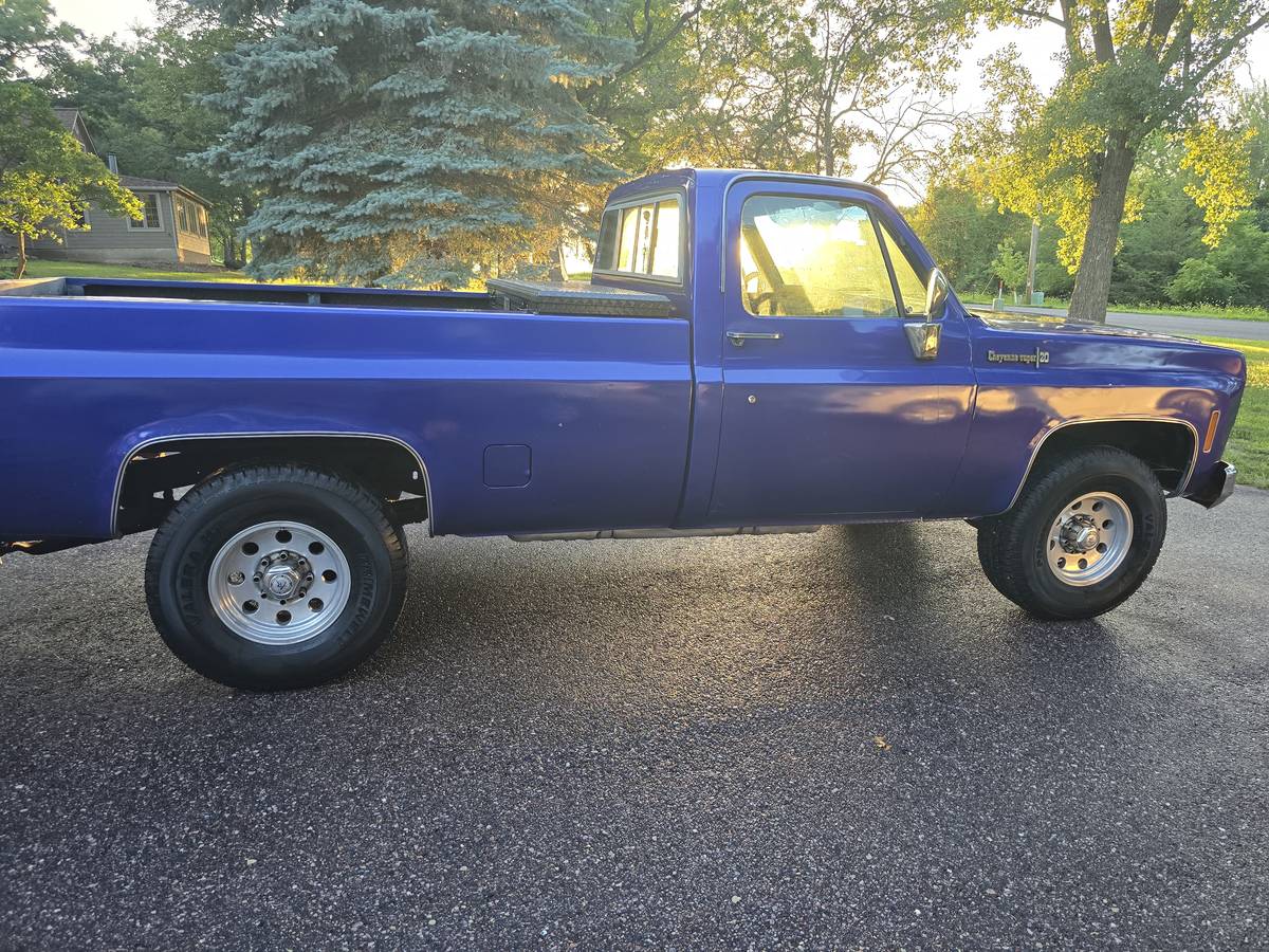 Chevy-cheyenne-super-20-1974-blue-7
