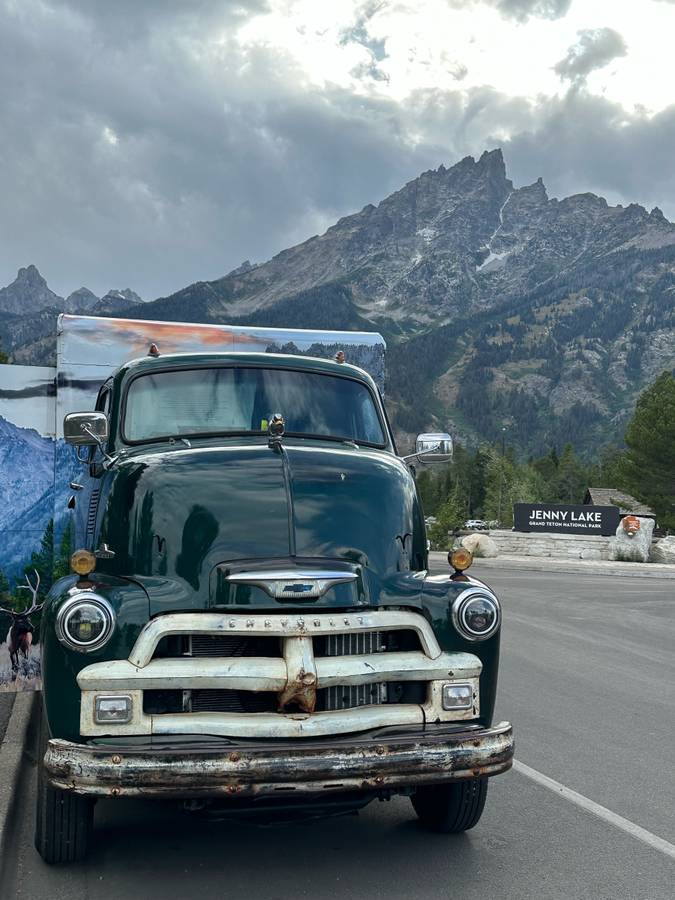 Chevy-coe-truck-camper-1955-green-1