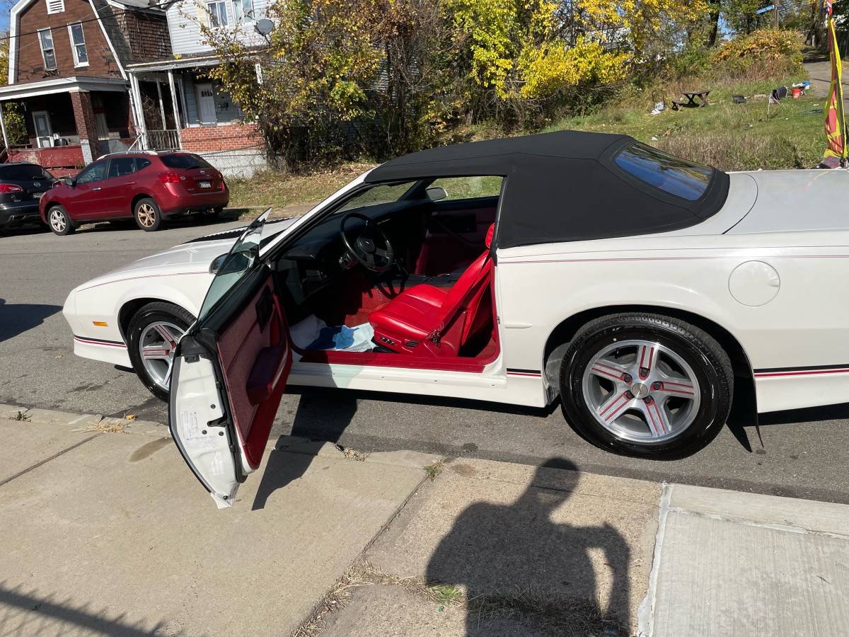 Chevy-convertible-camaro-1989-white