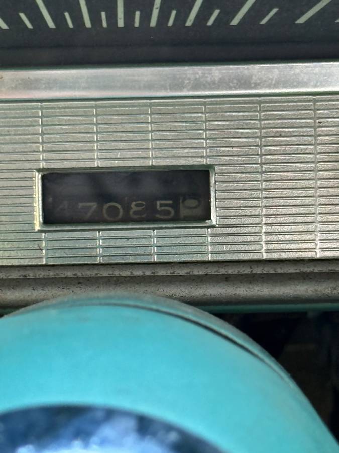 Chevy-corvair-1961-green-7