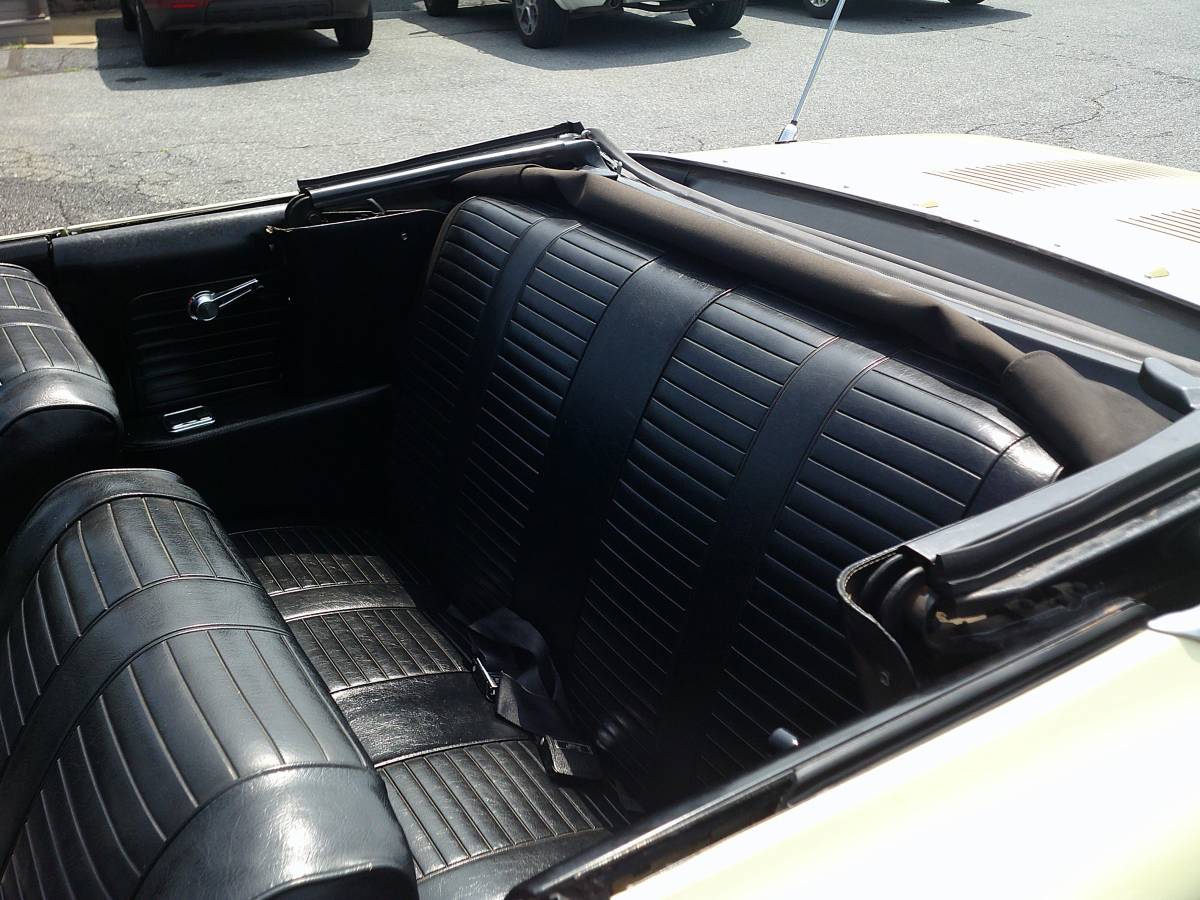 Chevy-corvair-monza-1964-yellow-5