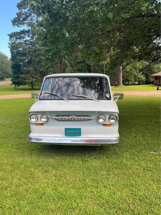 Chevy-corvair-van-1961-white-5