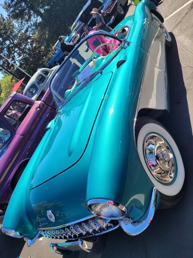 Chevy-corvette-1956-green-2