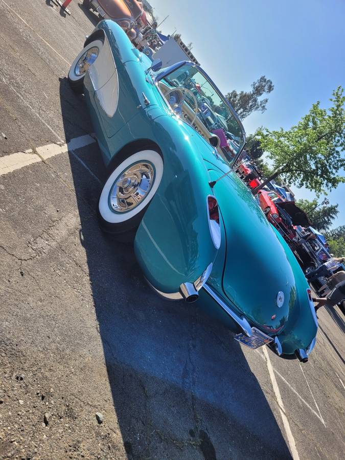 Chevy-corvette-1956-green-3