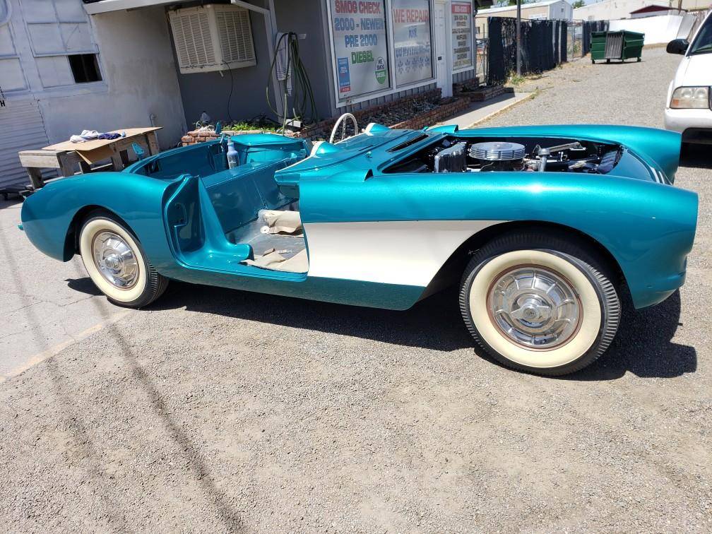 Chevy-corvette-1956-green-4