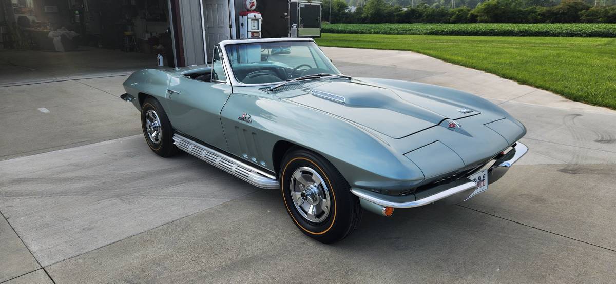 Chevy-corvette-1966-green-1
