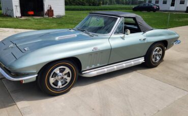 Chevy-corvette-1966-green-10