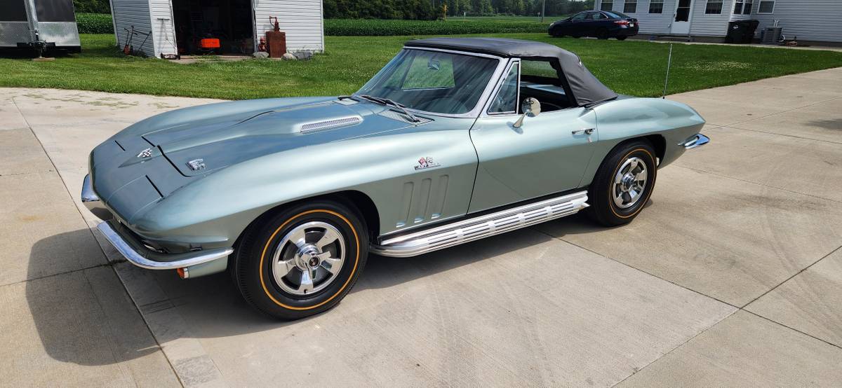 Chevy-corvette-1966-green-10