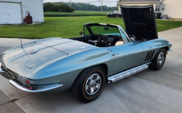 Chevy-corvette-1966-green-3