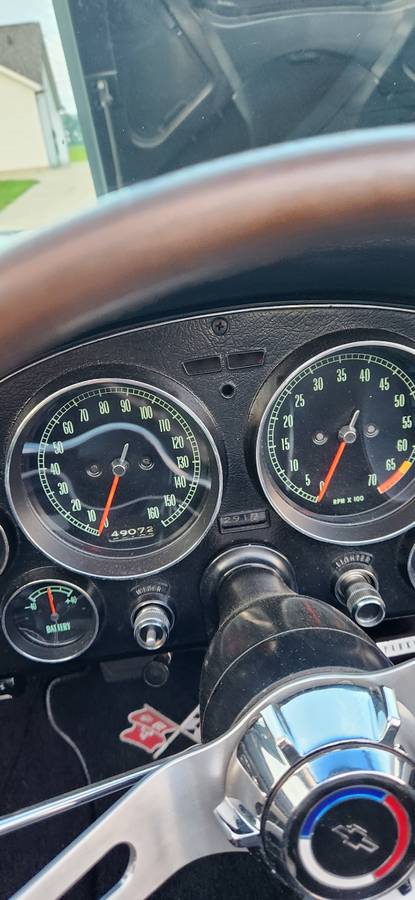 Chevy-corvette-1966-green-7
