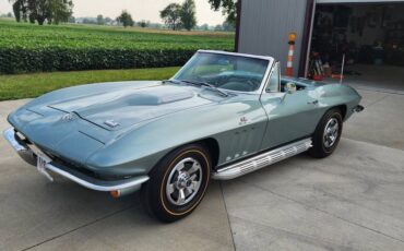 Chevy-corvette-1966-green