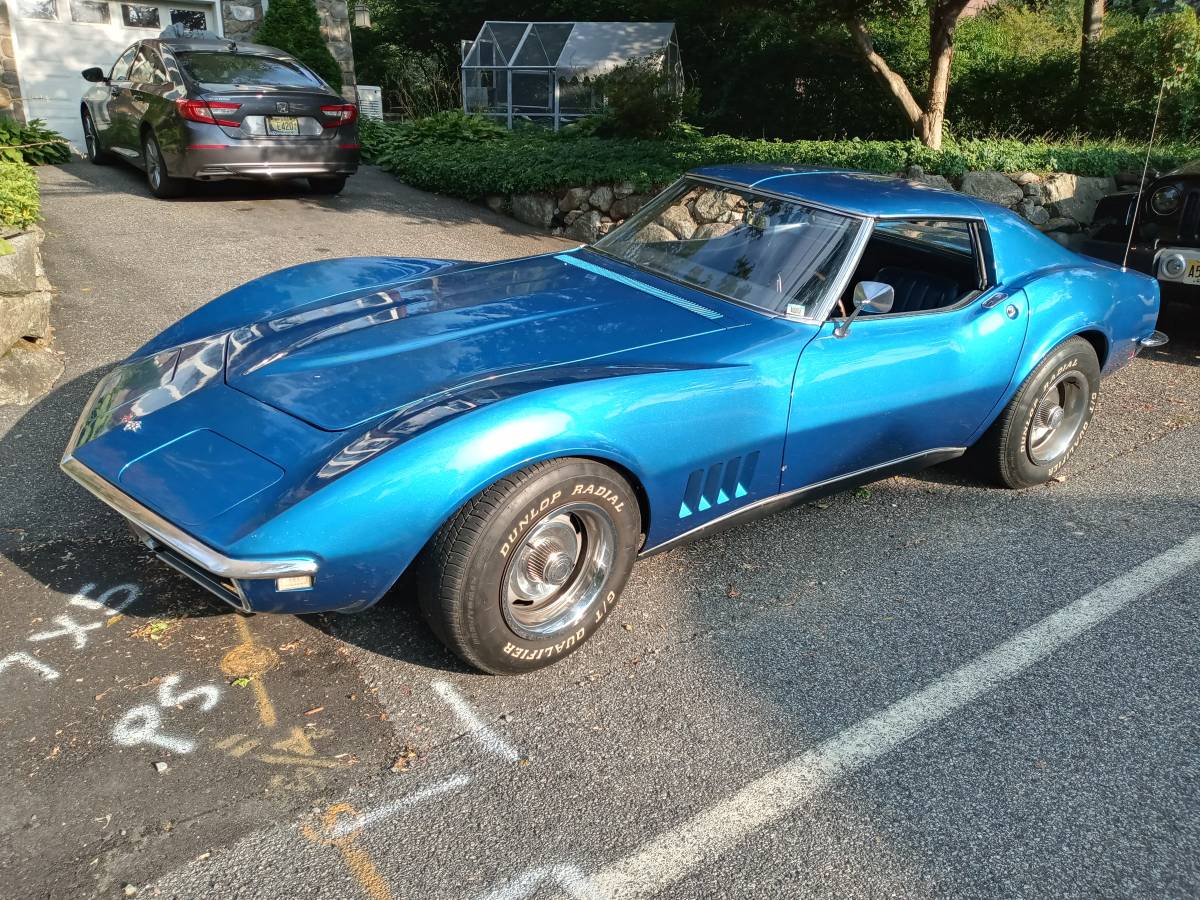 Chevy-corvette-1968-blue-3