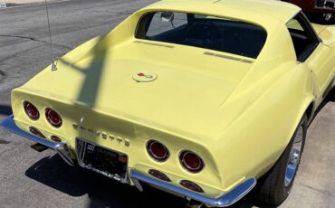 Chevy-corvette-1968-yellow-1