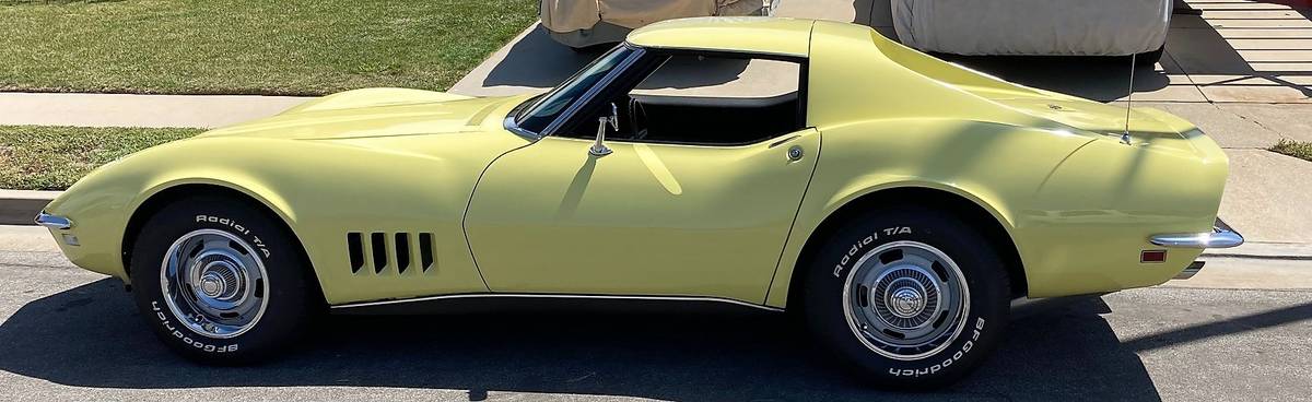 Chevy-corvette-1968-yellow-2