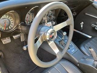 Chevy-corvette-1968-yellow-8