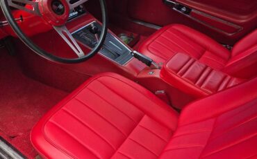 Chevy-corvette-1972-white-1