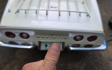 Chevy-corvette-1972-white
