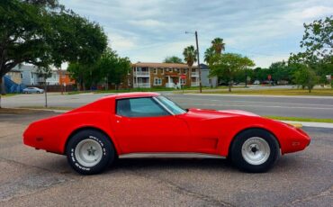 Chevy-corvette-1975-2