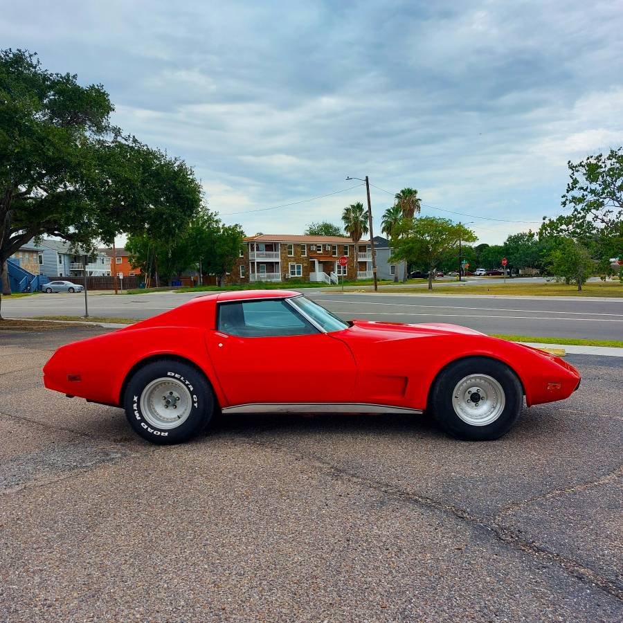 Chevy-corvette-1975-2