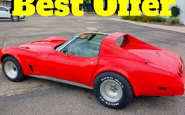 Chevy-corvette-1975