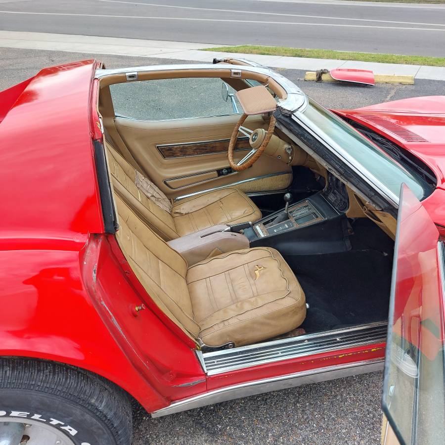 Chevy-corvette-1975-6