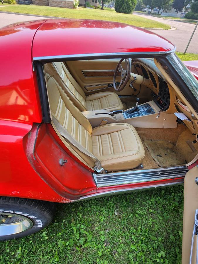 Chevy-corvette-1976-red-3