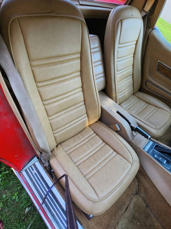 Chevy-corvette-1976-red-4