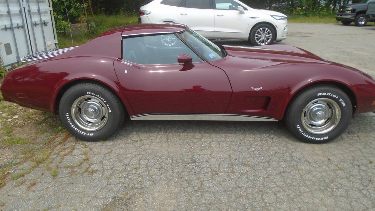 Chevy-corvette-1977-red-1