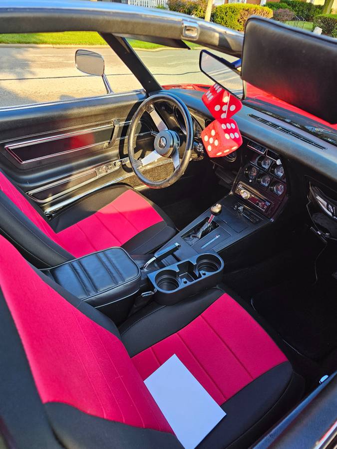 Chevy-corvette-1977-red-10