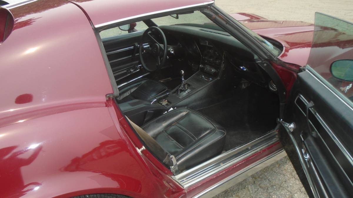 Chevy-corvette-1977-red-3