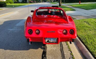 Chevy-corvette-1977-red-3