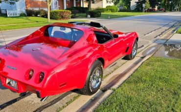 Chevy-corvette-1977-red-4